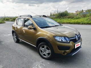 2017 Renault Sandero Stepway II, золотистый, 1169999 рублей, вид 2