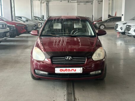 2006 Hyundai Verna II, красный, 245000 рублей, вид 3