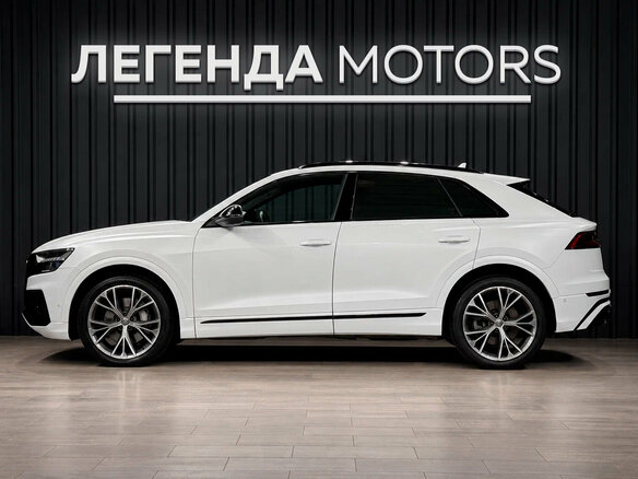 2020 Audi Q8 50 TDI I (4M), белый, 7990000 рублей - вид 4
