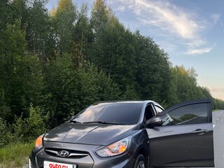 2011 Hyundai Solaris I, серебристый, 530000 рублей, вид 2