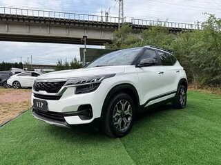 2021 Kia KX3, белый, 1365000 рублей, вид 1