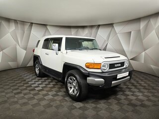2022 Toyota FJ Cruiser, белый, 5300000 рублей, вид 3