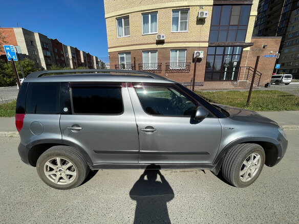 2011 Skoda Yeti I, серый, 680000 рублей - вид 1