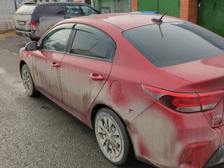 2020 Kia Rio IV, красный, 1800000 рублей, вид 2