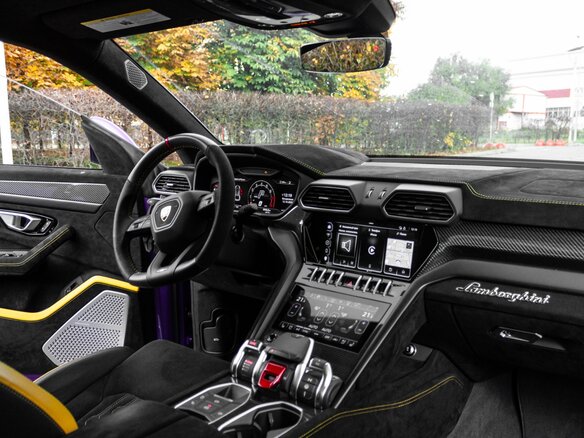 2023 Lamborghini Urus Performante I Рестайлинг, фиолетовый, 30000000 рублей - вид 13
