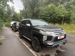 2022 Mitsubishi Montero Sport III Рестайлинг, чёрный, 4500000 рублей, вид 2