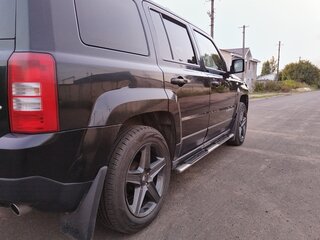2014 Jeep Liberty (Patriot), чёрный, 1650000 рублей, вид 5