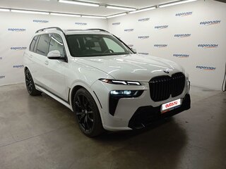 2022 BMW X7 40i I (G07) Рестайлинг, белый, 11500000 рублей, вид 1