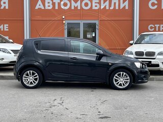 2015 Chevrolet Aveo II, чёрный, 699000 рублей, вид 4