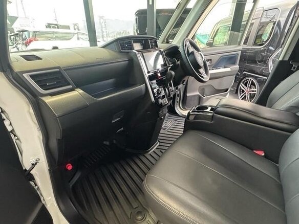 2021 Toyota Roomy I Рестайлинг, белый, 710017 рублей - вид 28