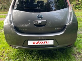 2016 Nissan Leaf 30kWh I (ZE0/AZE0), серый, 945000 рублей, вид 3