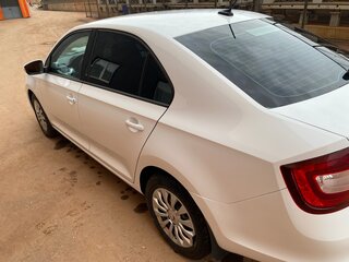 2019 Skoda Rapid I Рестайлинг, белый, 1200000 рублей, вид 3