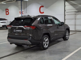 2020 Toyota RAV4 V (XA50), коричневый, 2960000 рублей, вид 5
