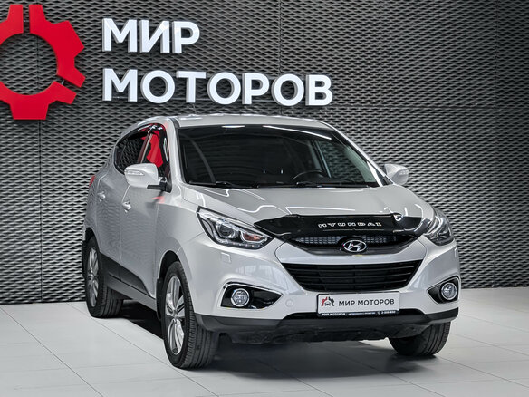 2014 Hyundai ix35 I Рестайлинг, серебристый, 1490000 рублей - вид 2