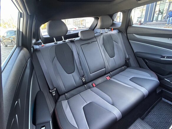 2026 Geely Cityray, белый, 3384990 рублей - вид 13