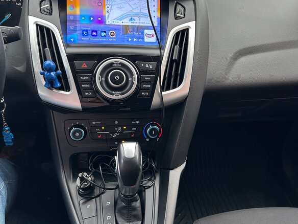2017 Ford Focus III Рестайлинг, серый, 1300000 рублей - вид 15