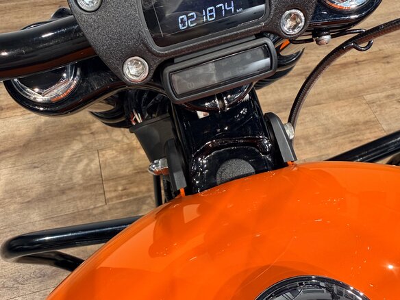 2021 Harley-Davidson Street Bob, оранжевый, 1699000 рублей - вид 31