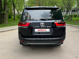 2022 Toyota Land Cruiser 300 Series, чёрный, 12800000 рублей, вид 3