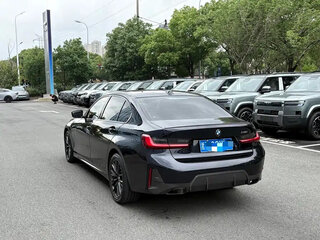 2023 BMW 3 серии 320i VII (G2x) Рестайлинг, чёрный, 3420177 рублей, вид 4