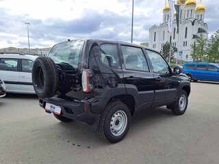 2026 Lada (ВАЗ) Niva Travel I Рестайлинг, чёрный, 1437900 рублей, вид 5