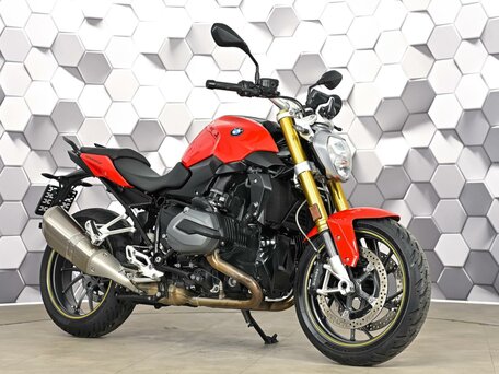 2017 BMW R 1200 R, красный, 949000 рублей, вид 1