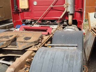 2002 Volvo VNL, красный, 900000 рублей, вид 3