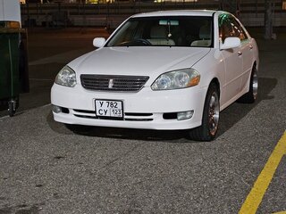 2001 Toyota Mark II IX (X110), белый, 700000 рублей, вид 1
