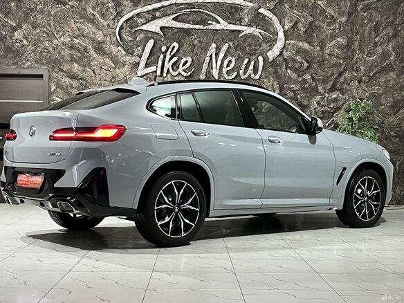 2022 BMW X4 20i II (G02) Рестайлинг, серый - вид 3