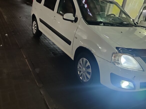 2015 Lada (ВАЗ) Largus I, белый, 435000 рублей - вид 1