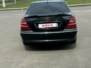 2004 Mercedes-Benz E-Класс 350 III (W211, S211), чёрный, 850000 рублей, вид 2