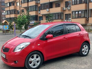 2008 Toyota Yaris Multimode II, красный, 630000 рублей, вид 2
