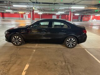 2021 Mercedes-Benz A-Класс 200 IV (W177), чёрный, 2350000 рублей, вид 3