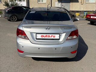 2011 Hyundai Solaris I, серебристый, 480000 рублей, вид 3