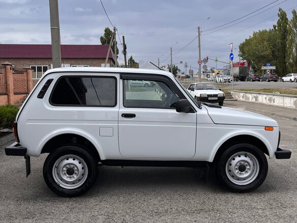 2022 Lada (ВАЗ) Niva Legend I, белый, 650000 рублей - вид 10
