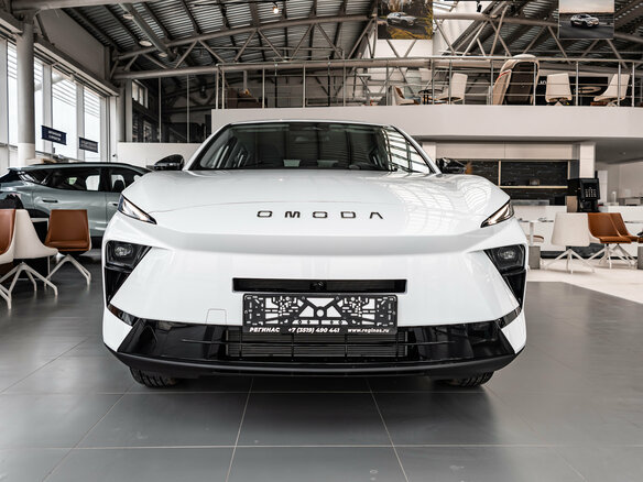 2026 Omoda C5 II, белый - вид 3