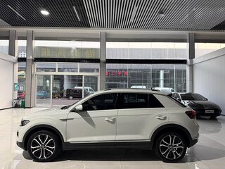 2022 Volkswagen T-Roc I (China Market), белый, 2069000 рублей, вид 5