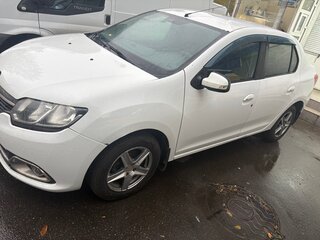 2015 Renault Logan II, белый, 550000 рублей, вид 2