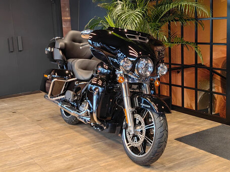 2023 Harley-Davidson Ultra Limited, чёрный, 4050000 рублей, вид 3