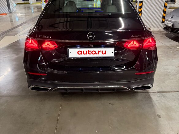 2025 Mercedes-Benz E-Класс 300 VI (W214, S214), чёрный, 9300000 рублей - вид 5