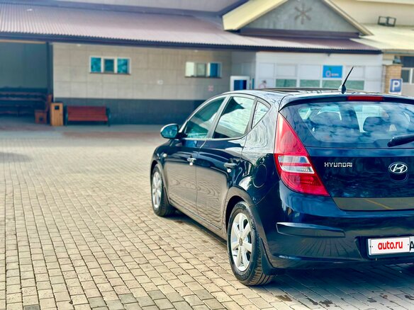 2010 Hyundai i30 I Рестайлинг, чёрный - вид 8