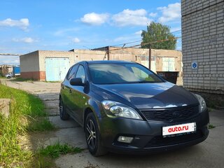 2010 Kia Ceed I Рестайлинг, серый, 550000 рублей, вид 2