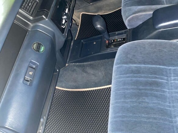 1994 Toyota Crown VIII (S130), серебристый, 305000 рублей - вид 9