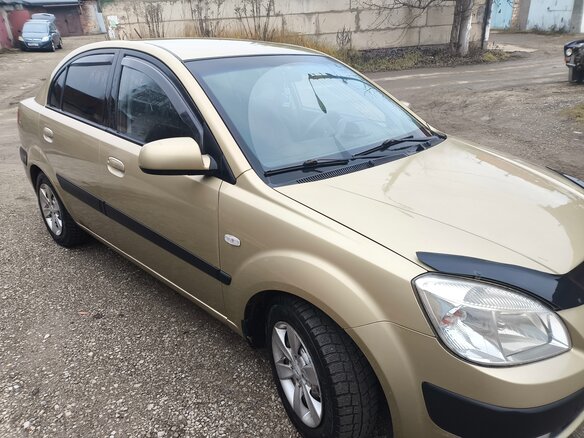 2008 Kia Rio II, бежевый, 430000 рублей