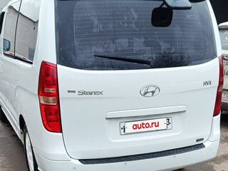 2011 Hyundai Grand Starex I, белый, 1700000 рублей, вид 4