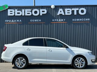 2018 Skoda Rapid I Рестайлинг, белый, 1369000 рублей, вид 3
