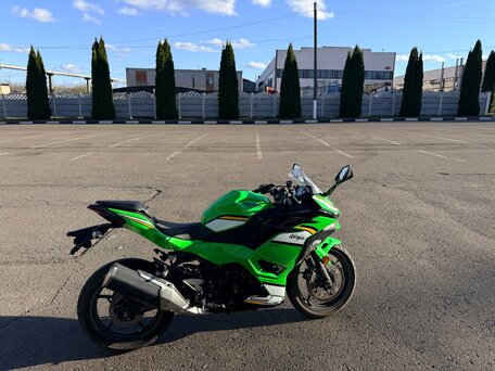 2025 Kawasaki Ninja 500, зелёный, 850000 рублей, вид 2