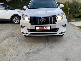 2018 Toyota Land Cruiser Prado 150 Series Рестайлинг 2, белый, 5200000 рублей, вид 3