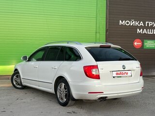 2012 Skoda Superb II, белый, 899999 рублей, вид 4