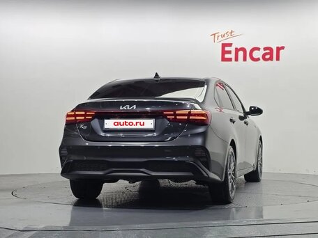 2022 Kia K3 II Рестайлинг, серый, 1840000 рублей, вид 4