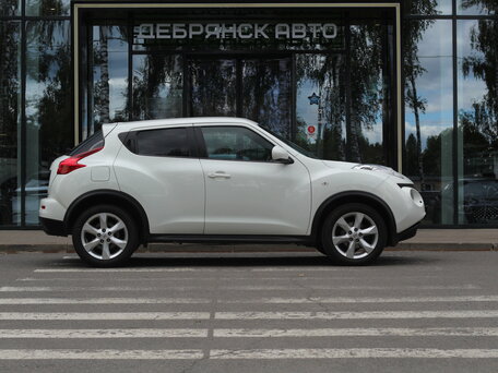 2011 Nissan Juke I, белый, 850000 рублей, вид 3